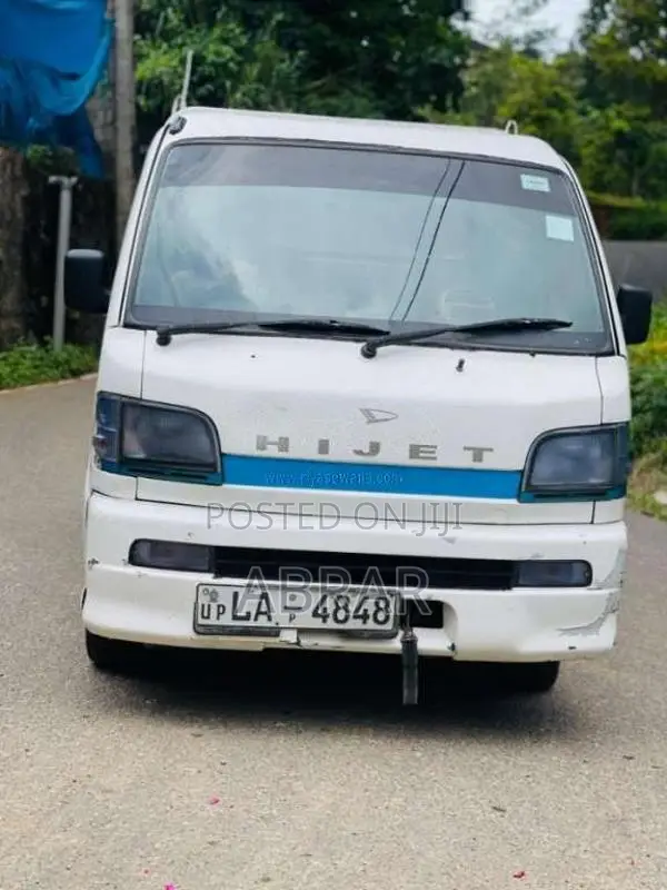Daihatsu Hijet 2002 Lorry (Used)