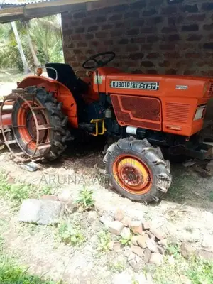 Kubota 44 2008 Tractor (Used)