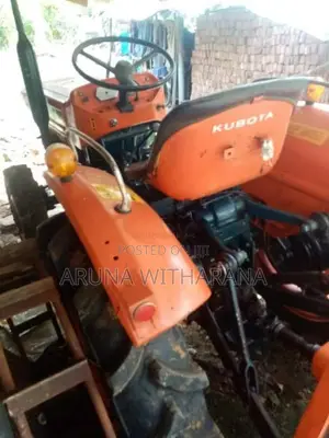 Kubota 44 2008 Tractor (Used)