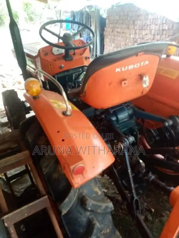 Kubota 44 2008 Tractor (Used)