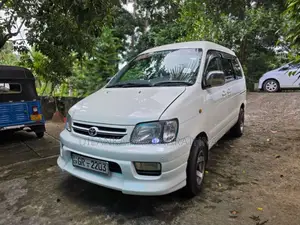 Toyota Noah 1997 Van (Used)