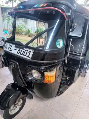 Bajaj 4 Stroke 2011 Three Wheel (Used)