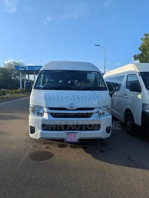 Toyota HIACE GDH 223B 2026 Van Brand New