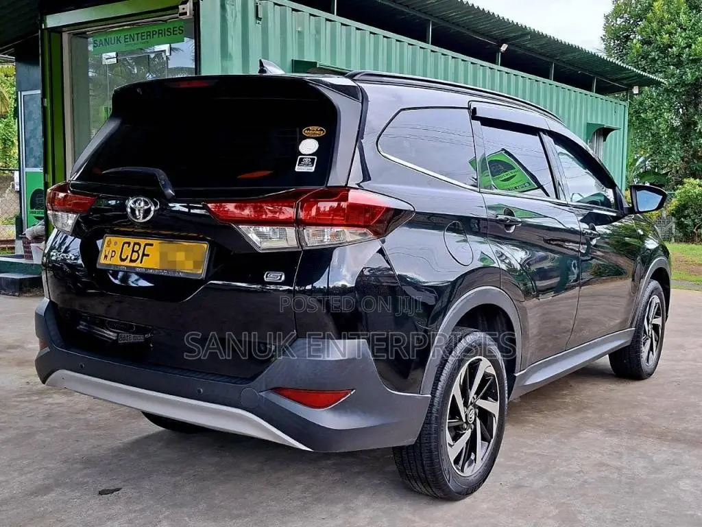 Toyota Rush 2018 SUV (Used)