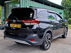 Toyota Rush 2018 SUV (Used)