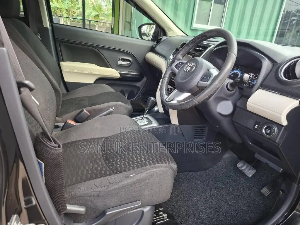 Toyota Rush 2018 SUV (Used)