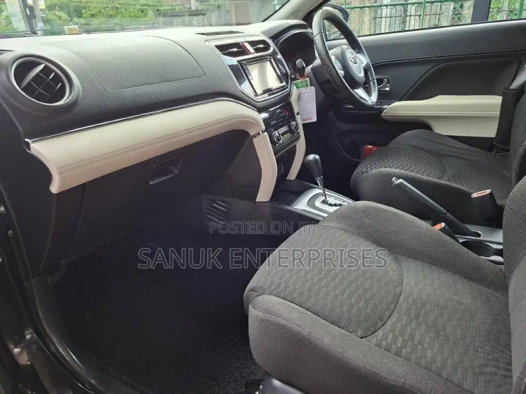 Toyota Rush 2018 SUV (Used)