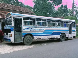 Ashok-Leyland Leyland 2002 Bus (Used)