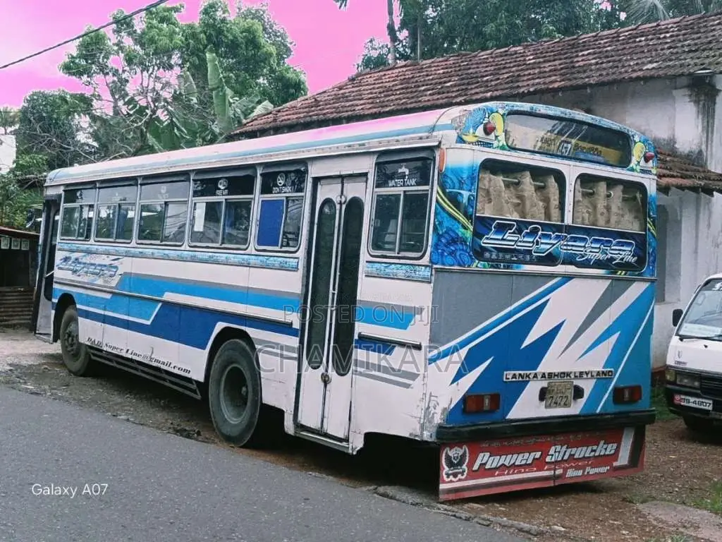 Ashok-Leyland Leyland 2002 Bus (Used)