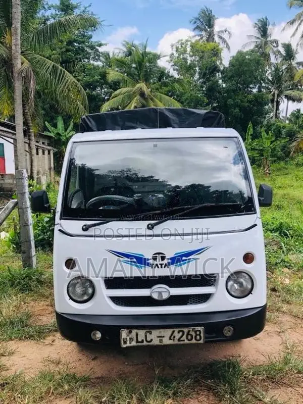Tata Dimo Batta 2006 Lorry (Used)