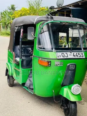 Bajaj 4 Stroke 2007 Three Wheel (Used)