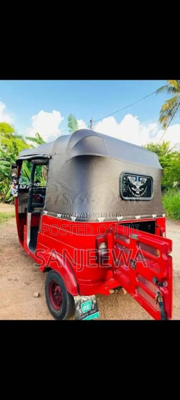 Bajaj 4 stroke 2015 Three Wheel (Used)
