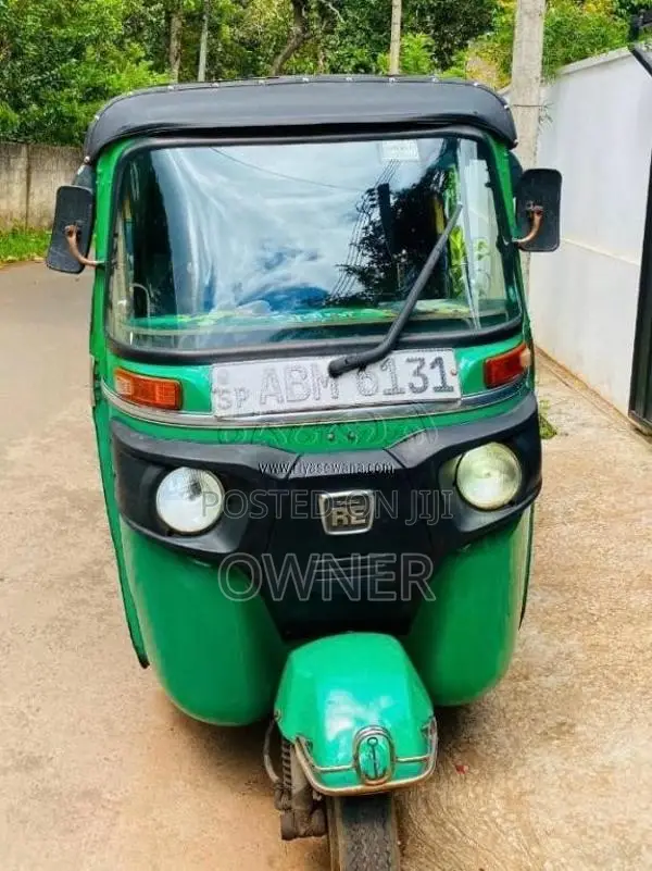 Bajaj 4 Stroke 2016 Three Wheel (Used)