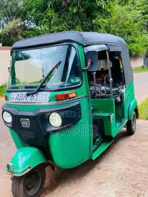 Bajaj 4 Stroke 2016 Three Wheel (Used)