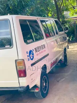 Nissan Vanette 1985 Van (Used)
