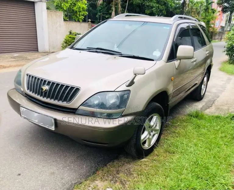 Toyota Harrier 2000 SUV (Used)