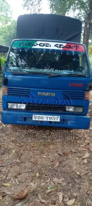 Mazda Titan 1992 Lorry (Used)