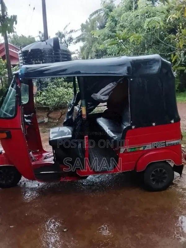 Bajaj 4 Stroke 2009 Three Wheel (Used)