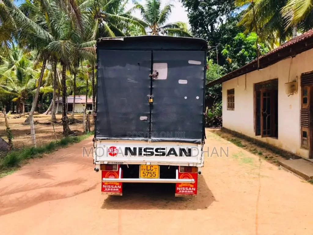 Nissan Vanette 2001 Lorry (Used)