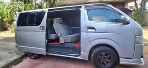 Toyota KDH 200 GL 2007 Van (Used)
