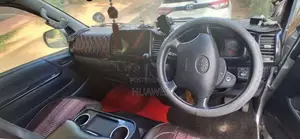 Toyota KDH 200 GL 2007 Van (Used)