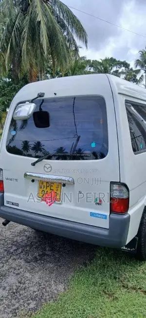 Mazda Vanette 2010 Van (Used)