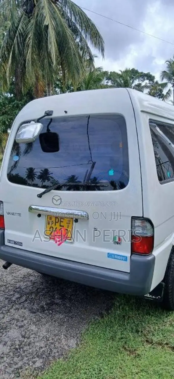 Mazda Vanette 2010 Van (Used)