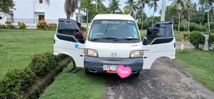 Mazda Vanette 2010 Van (Used)