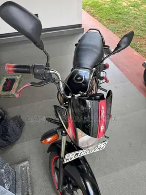 Bajaj Platina 2015 Motorbike (Used)