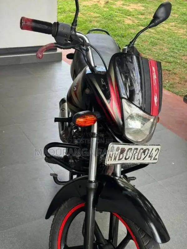 Bajaj Platina 2015 Motorbike (Used)