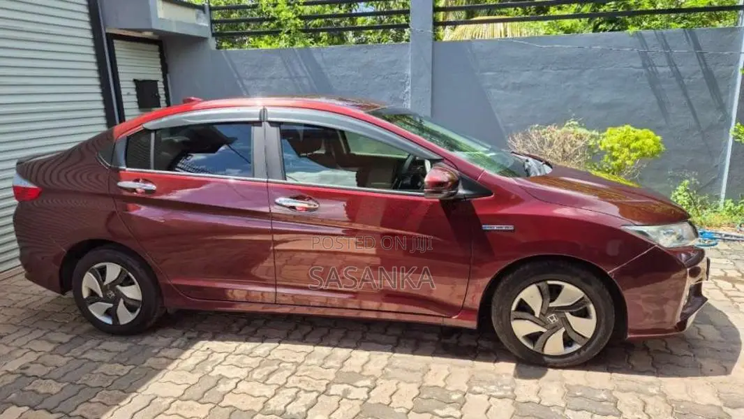 Honda Grace 2014 Car (Used)