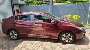 Honda Grace 2014 Car (Used)