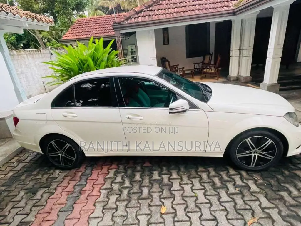 Mercedes-Benz C220 2012 Car (Used)