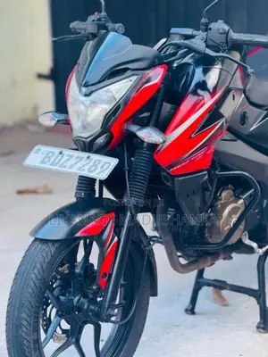 Bajaj Ns 2016 Motorbike (Used)