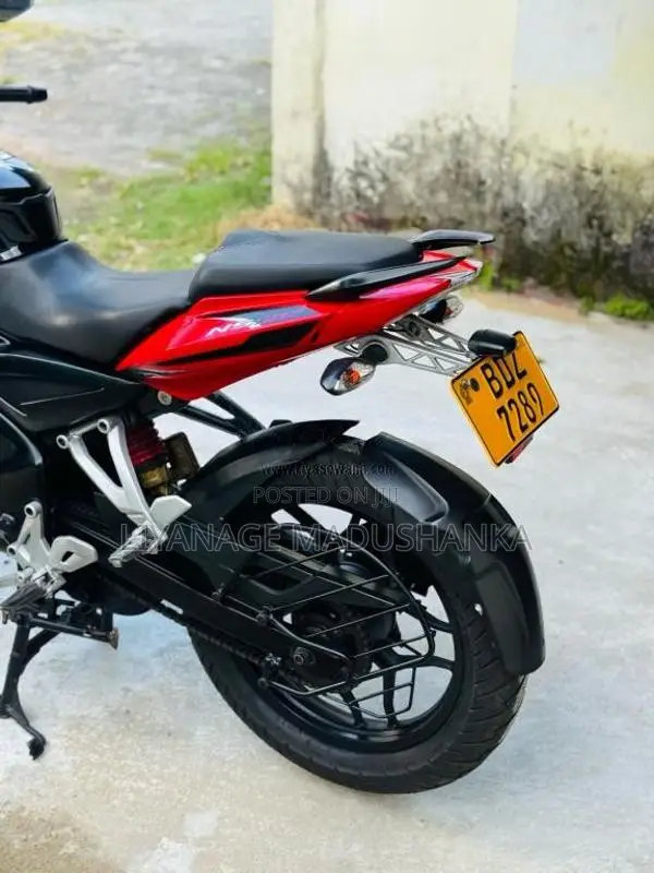 Bajaj Ns 2016 Motorbike (Used)