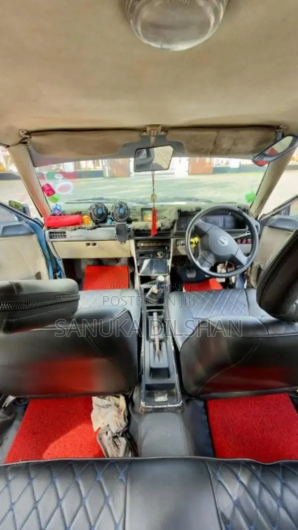 Mitsubishi Lancer Box 1980 Car (Used)