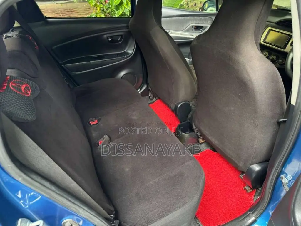 Toyota Vitz 2015 Car (Used)