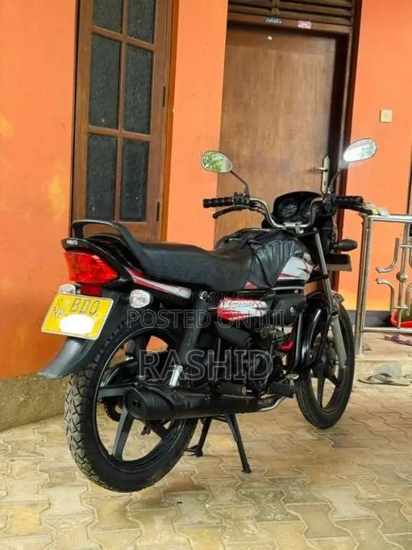 Hero Deluxe 2016 Motorbike (Used)