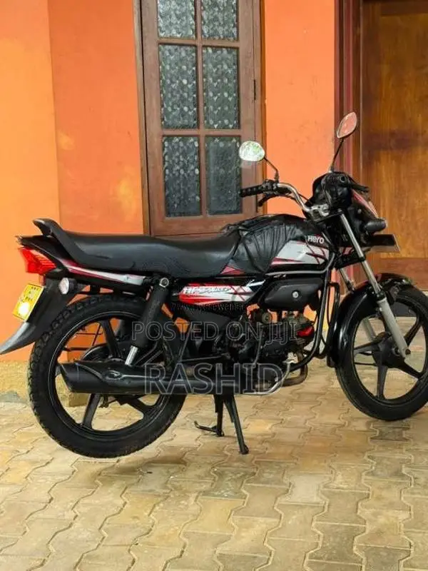 Hero Deluxe 2016 Motorbike (Used)