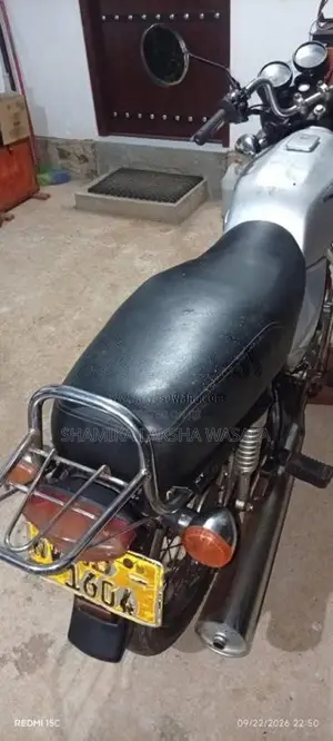 Bajaj Boxer CT 2003 Motorbike (Used)