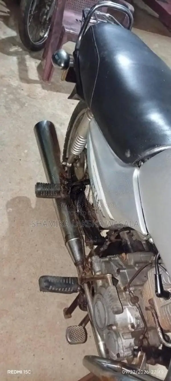 Bajaj Boxer CT 2003 Motorbike (Used)
