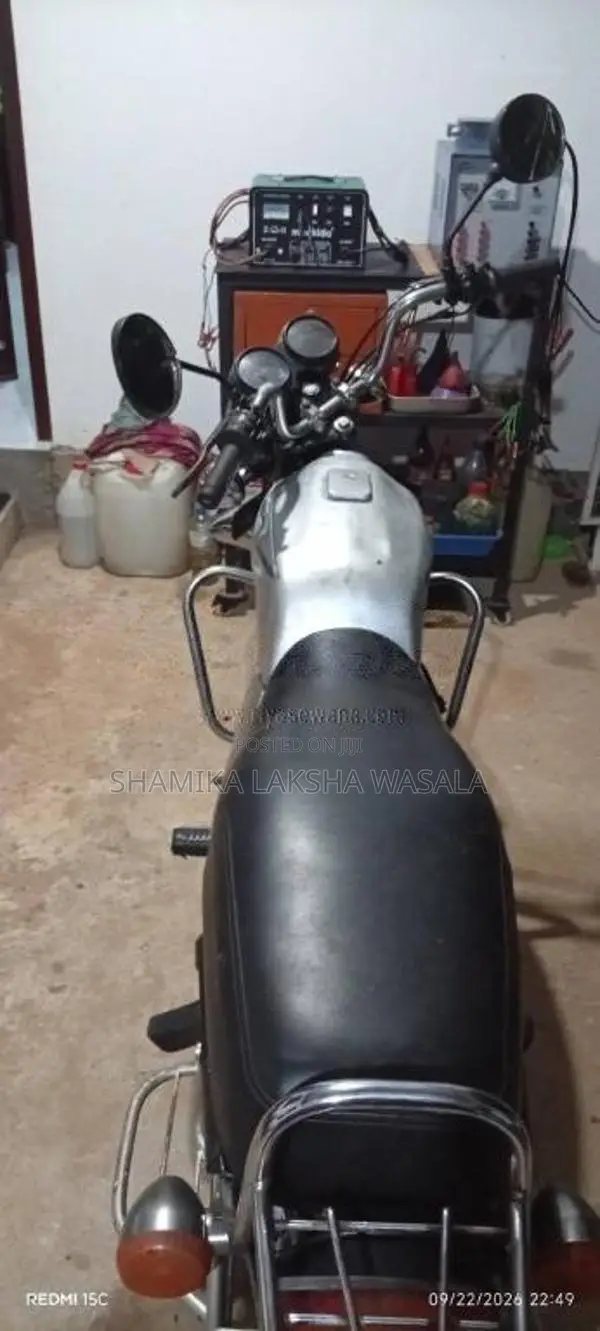 Bajaj Boxer CT 2003 Motorbike (Used)