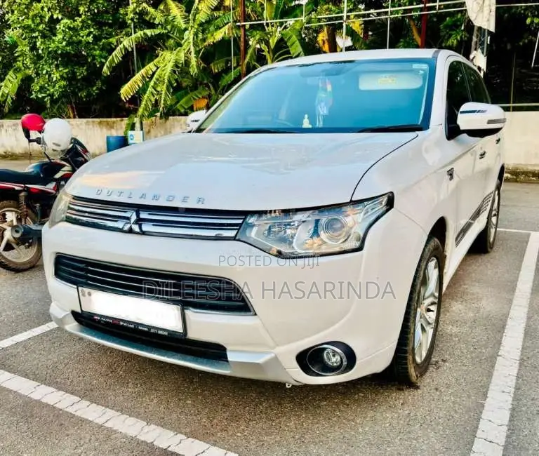 Mitsubishi Outlander 2015 SUV (Used)