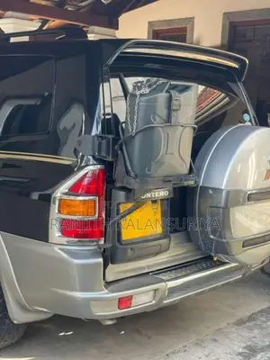 Mitsubishi Montero 2001 SUV (Used)