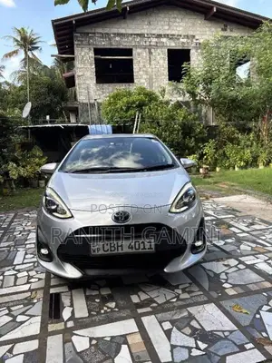 Toyota Aqua Eagle Eye 2017 Car (Used)