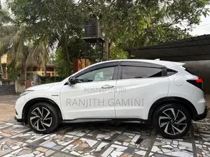 Honda Vezel Sensing 2019 SUV (Used)