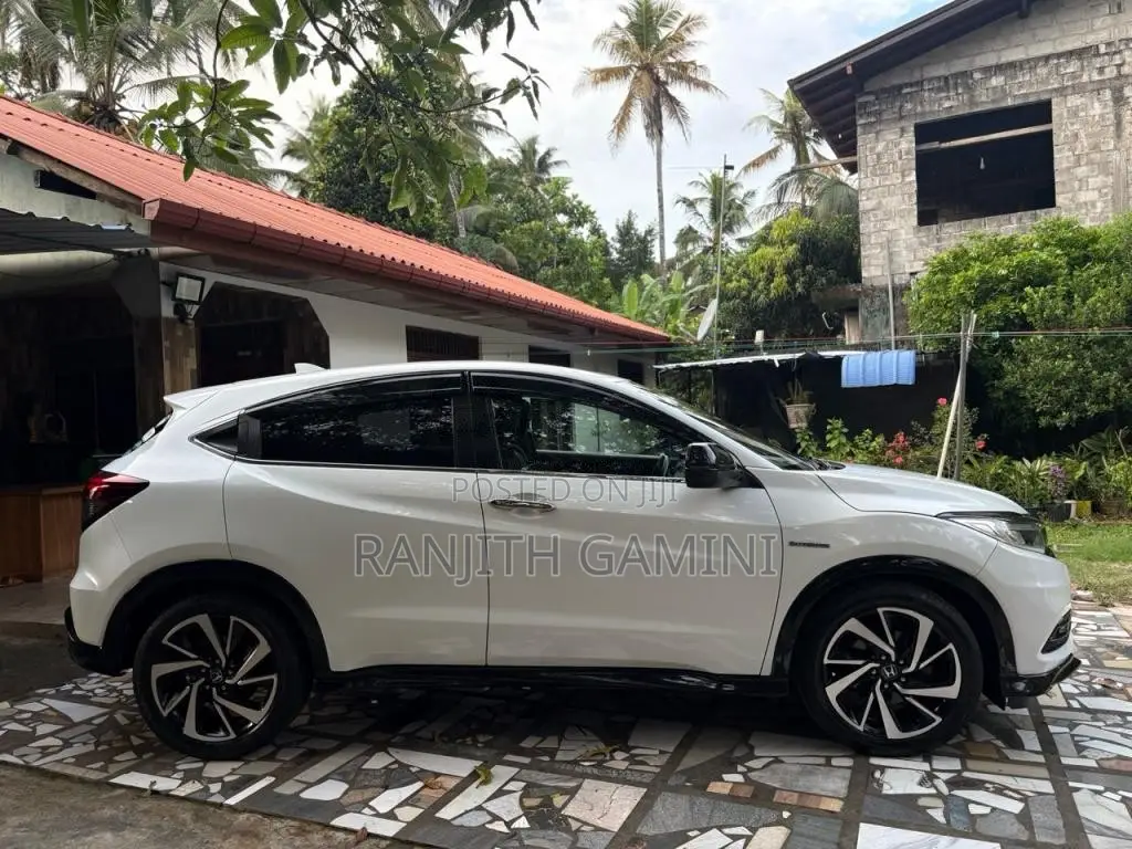 Honda Vezel Sensing 2019 SUV (Used)