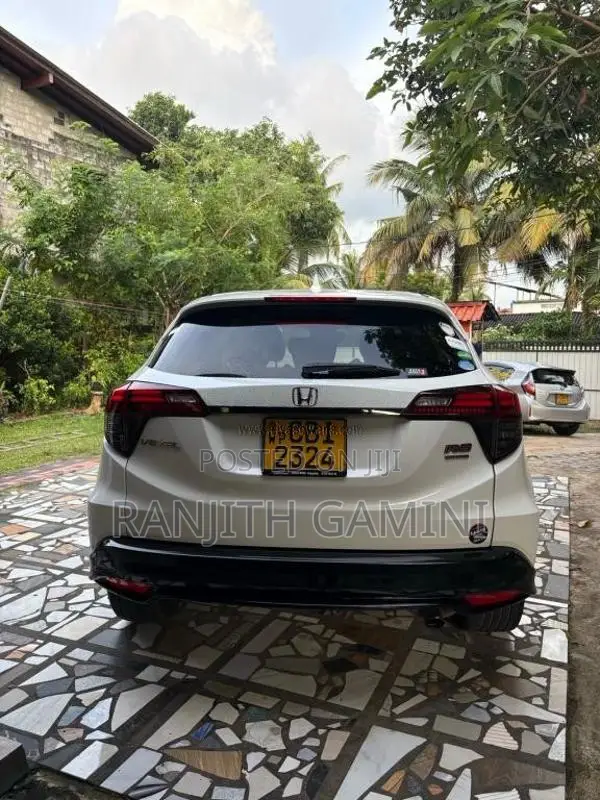 Honda Vezel Sensing 2019 SUV (Used)