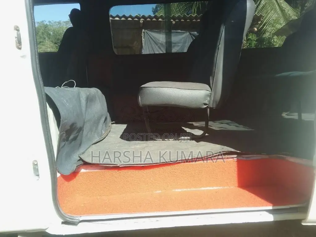 Toyota Lh30 1981 Van (Used)