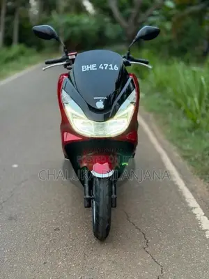 Honda Pcx 2018 Motorbike (Used)